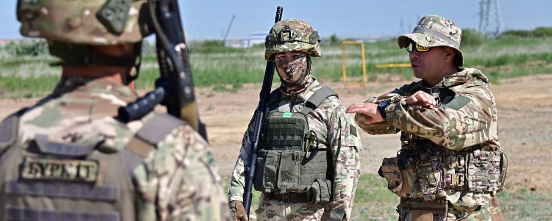 Военнослужащих учат стрелять по дронам   - Sputnik Казахстан, 1920, 18.07.2025