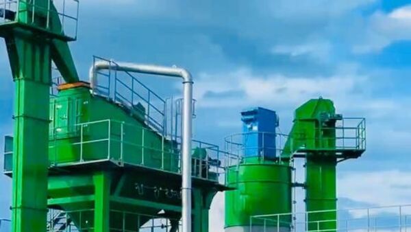 Асфальтовый завод в Катон-Карагайском районе ВКО - Sputnik Казахстан