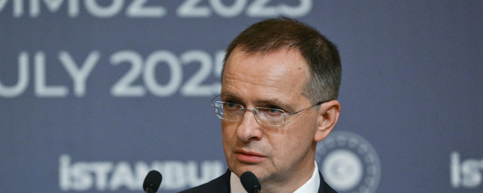 Помощник президента РФ Владимир Мединский  - Sputnik Казахстан, 1920, 16.02.2026