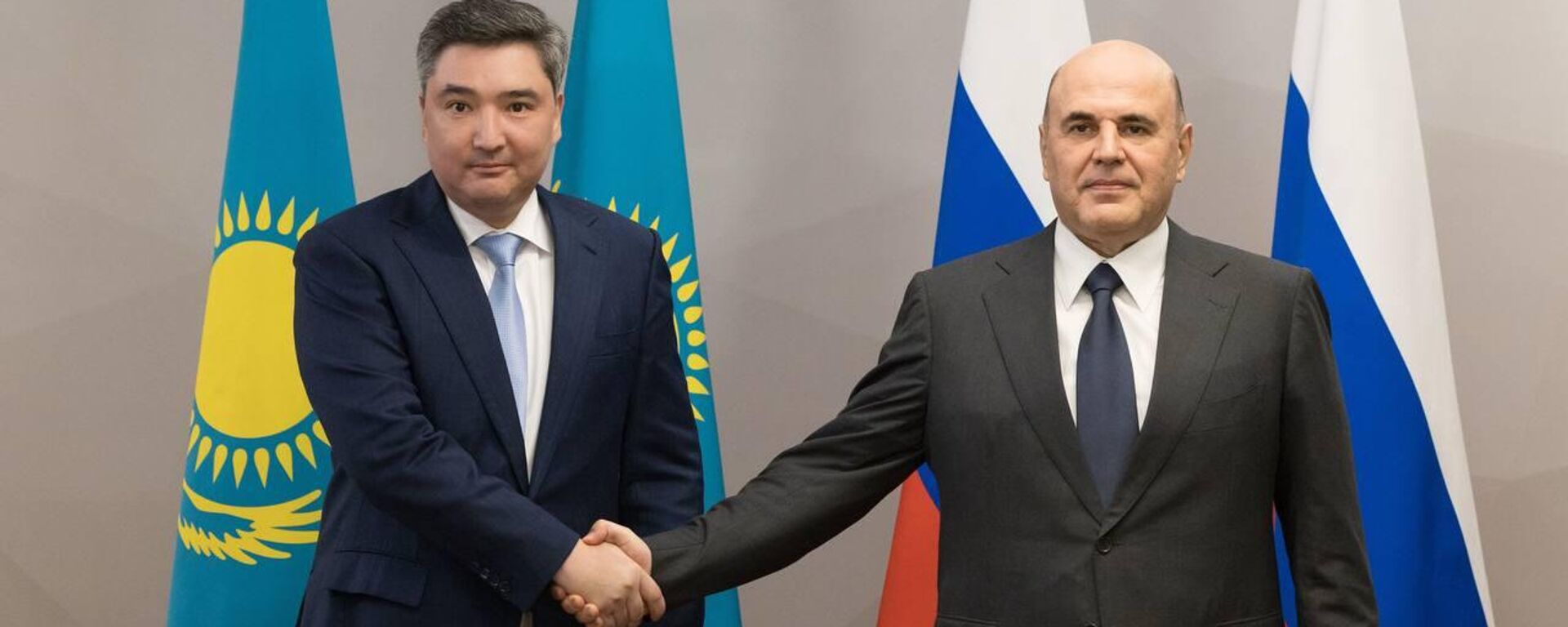 Қазақстан мен Ресей үкімет басшылары Алтайда кездесті - Sputnik Қазақстан, 1920, 24.07.2025