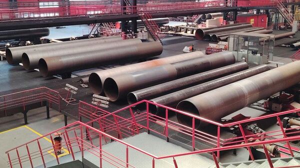 Цех “Высота 239” выпускает одношовные трубы диаметром от 508 до 1420 мм - Sputnik Казахстан
