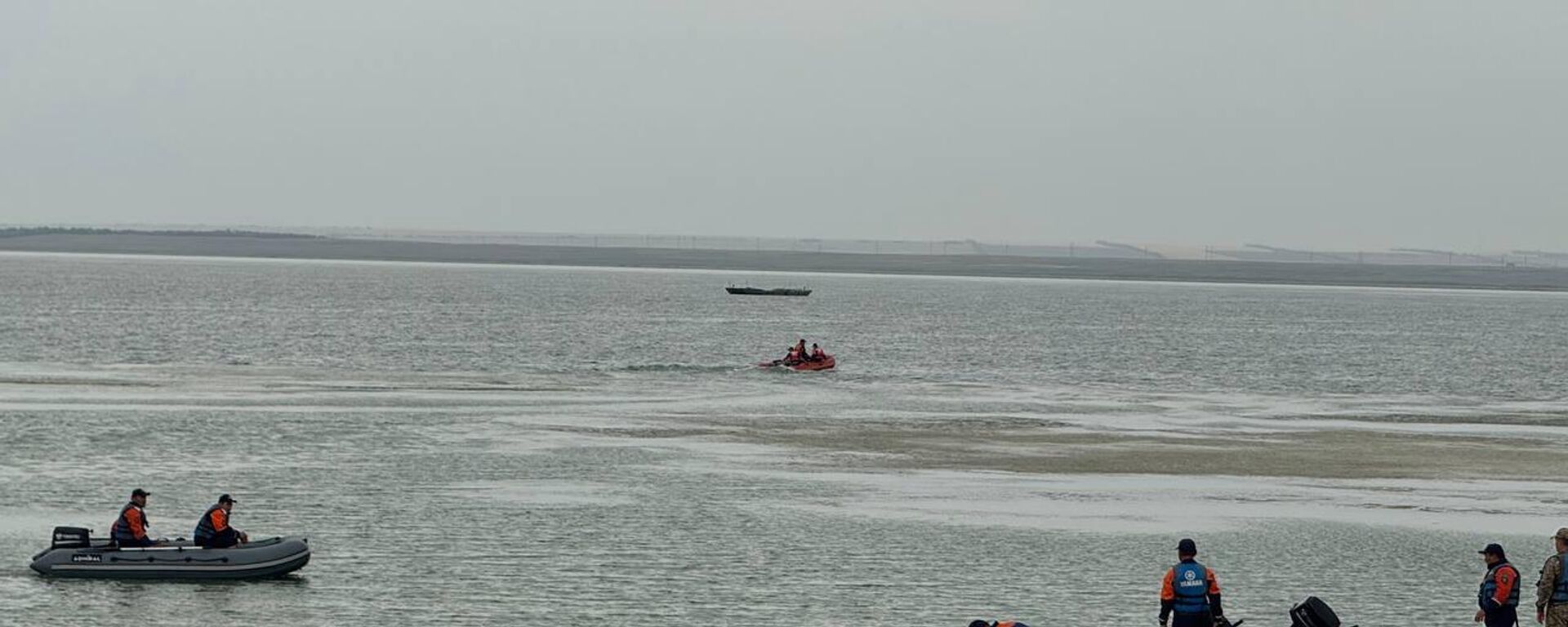 Поиски пропавшего военного вертолета в районе Сорбулакского водохранилища - Sputnik Қазақстан, 1920, 09.08.2025