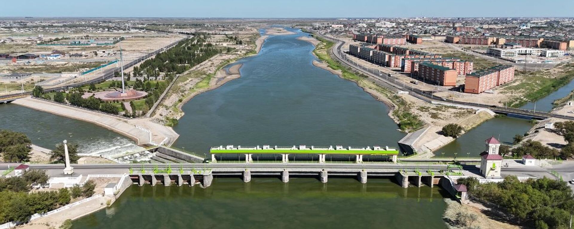 Кызылординский гидроузел на реке Сырдарья - Sputnik Казахстан, 1920, 19.01.2026