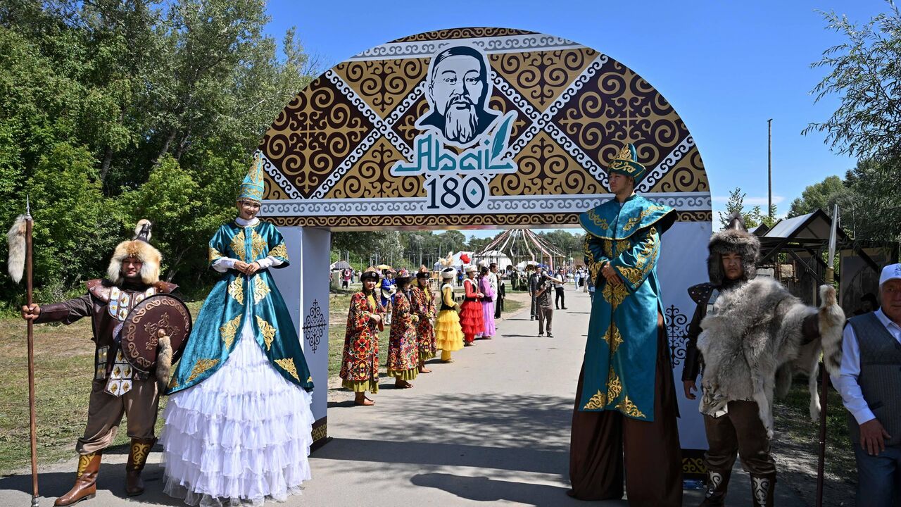 Орыс бисексуалы инцест порно