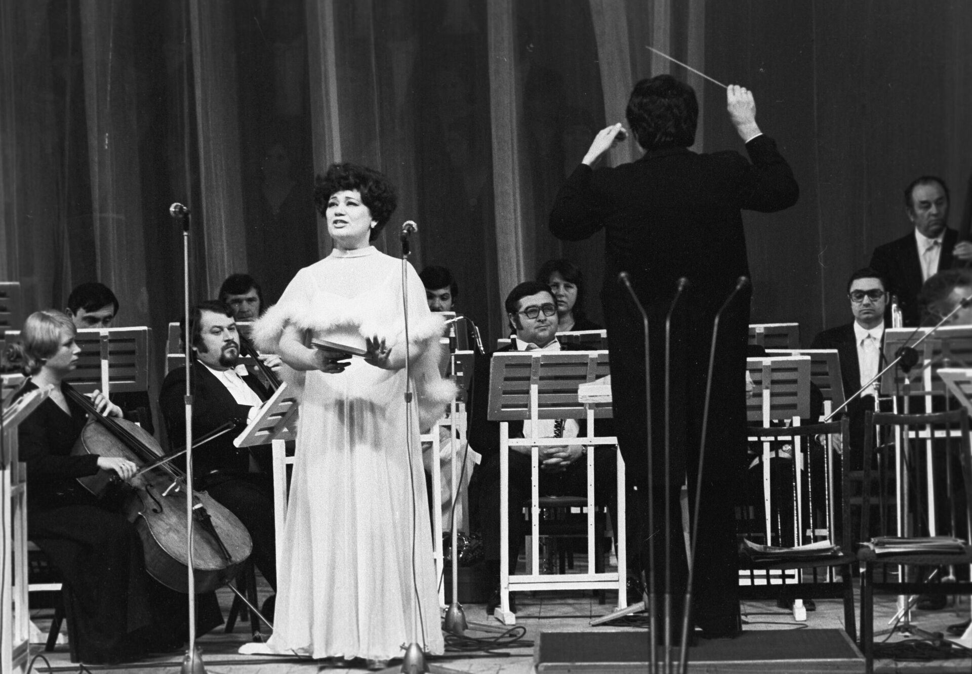 Народная артистка СССР певица Мария Биешу - Sputnik Казахстан, 1920, 02.08.2025