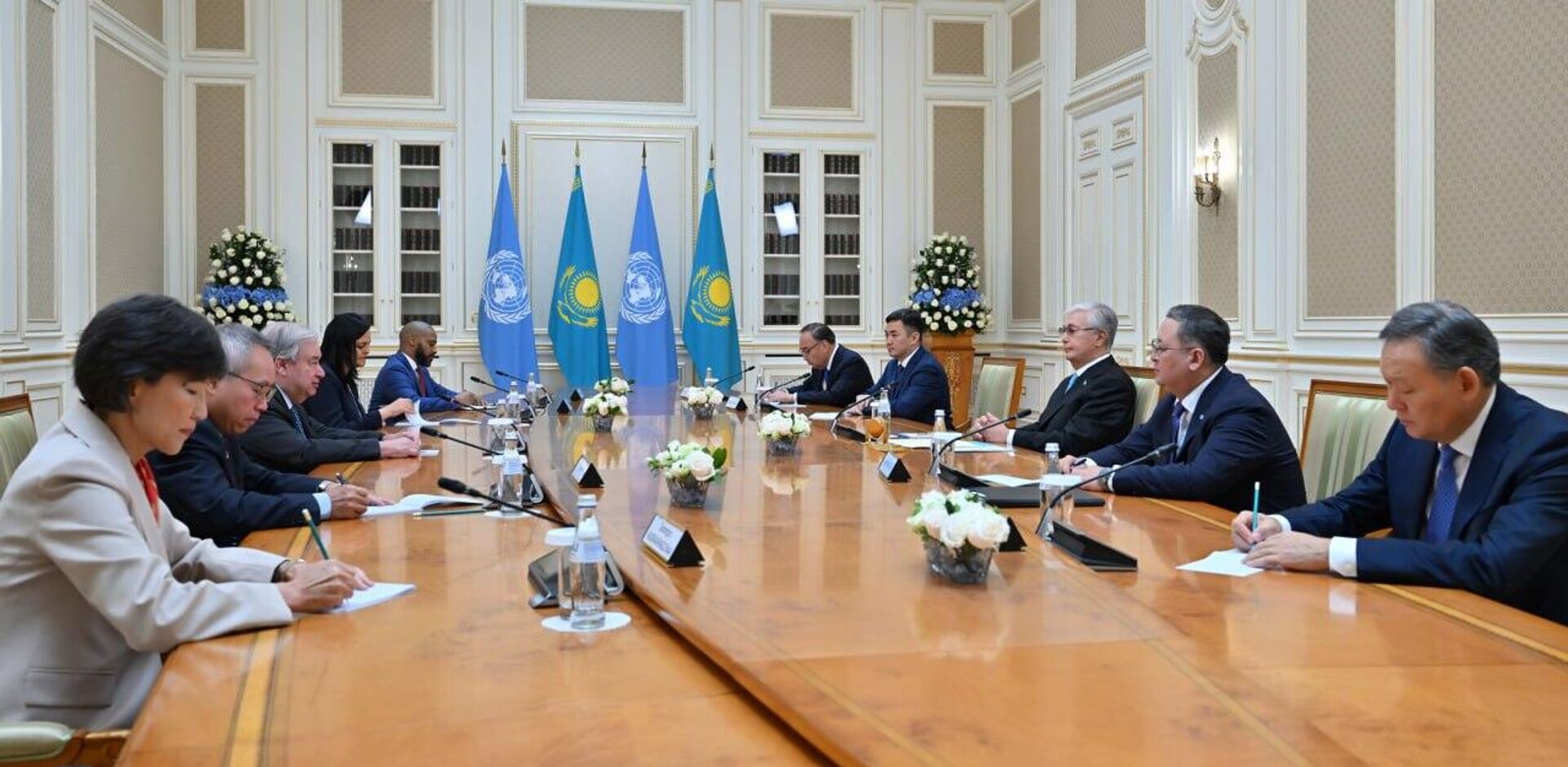 Касым-Жомарт Токаев провел переговоры с Генеральным секретарем ООН Антониу Гутерришем - Sputnik Қазақстан, 1920, 03.08.2025