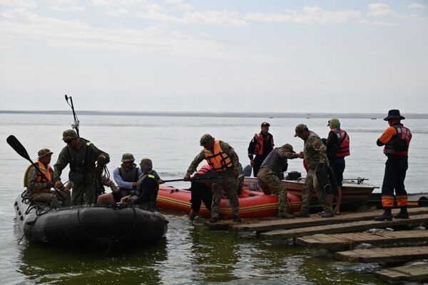 Алматы облысында жоғалған тікұшақты іздеу жұмыстары жалғасып жатыр - Sputnik Қазақстан