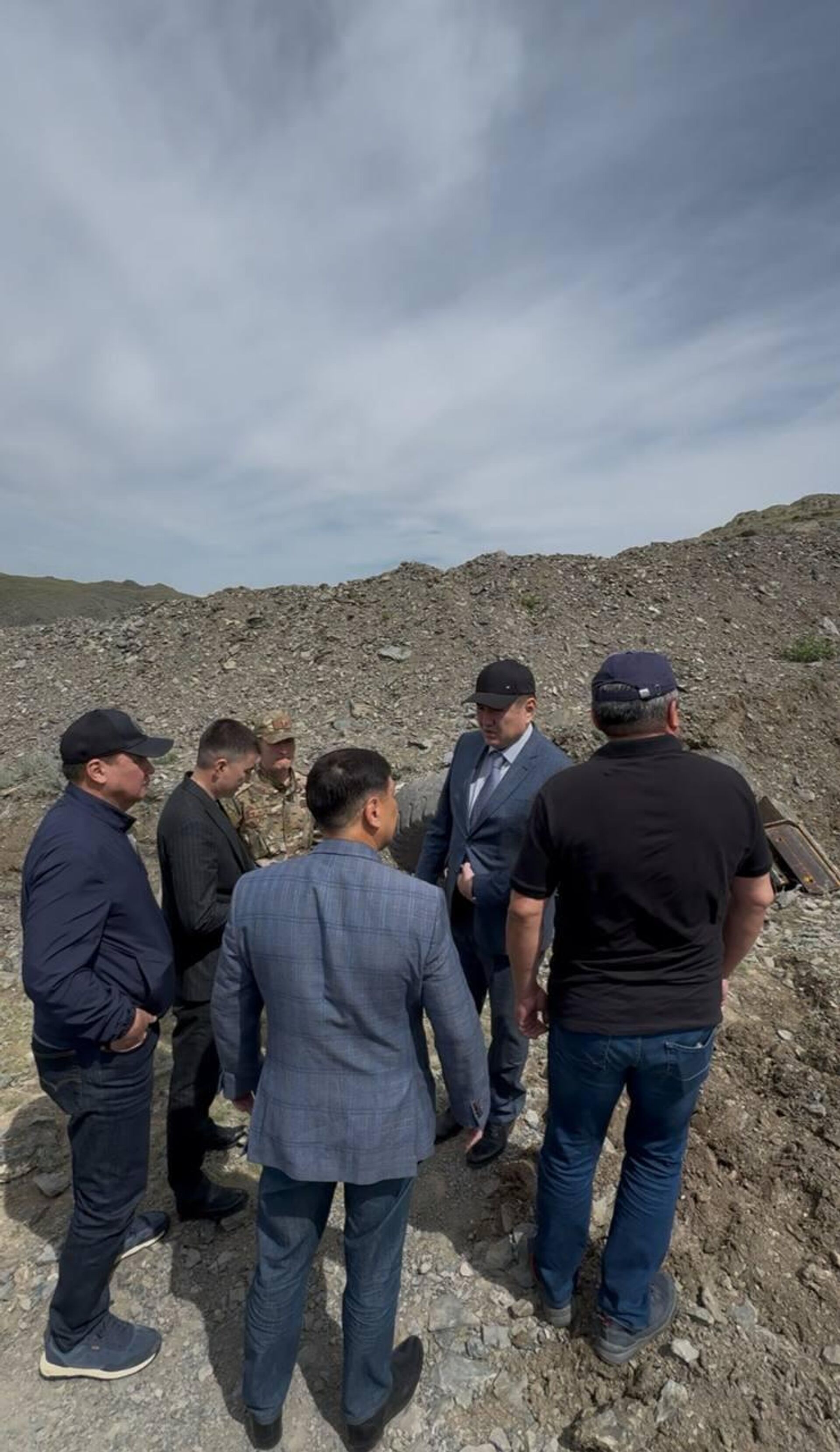 Шығыс Қазақстанда трактор траншеяға түсіп кетті - Sputnik Қазақстан, 1920, 06.08.2025