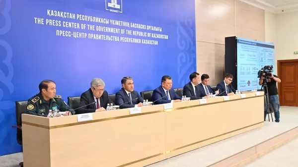 Пресс-конференция вице-премьера Каната Бозумбаева  - Sputnik Казахстан