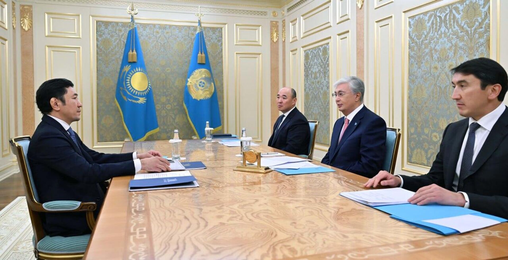 Касым-Жомарт Токаев принял председателя Ассоциации инвесторов Казахстана Болата Акчулакова - Sputnik Казахстан, 1920, 08.08.2025