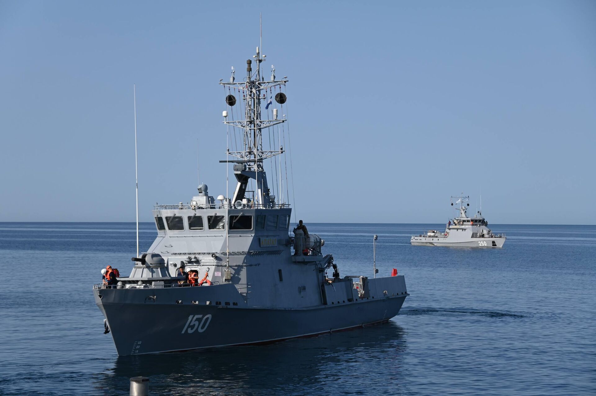 В Актау завершилось оперативно-тактическое учение Военно-морских сил Казахстана - Sputnik Казахстан, 1920, 12.08.2025