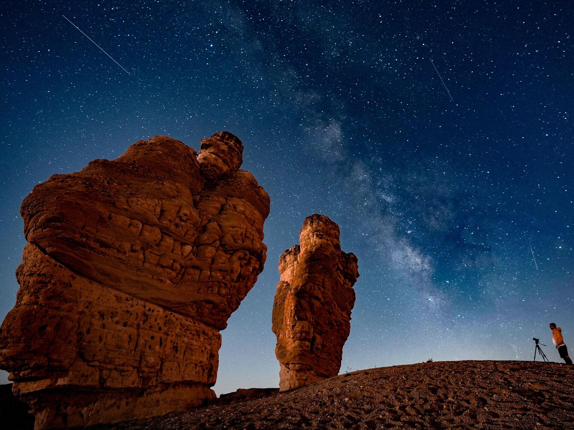 Юбка астындағы секс, қыздардың сину, куннилингус