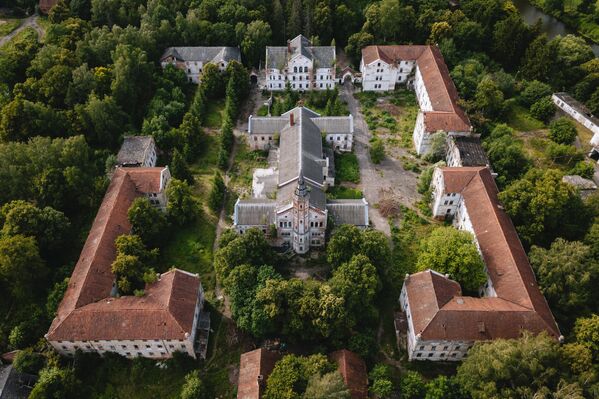 Заброшенная психиатрическая больница Алленберг в Калининградской области, поселок Знаменск. - Sputnik Казахстан