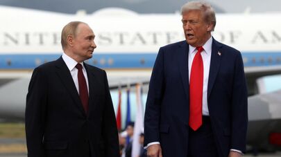 Владимир Путин и Дональд Трамп на военной базе Эльмендорф-Ричардсон на Аляске