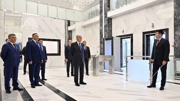 Президент Астана қаласы бойынша ҰҚК департаментінің жаңа ғимаратына барды - Sputnik Қазақстан