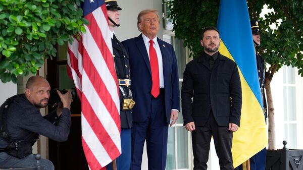 Дональд Трамп и Владимир Зеленский в Вашингтоне, архивное фото - Sputnik Казахстан
