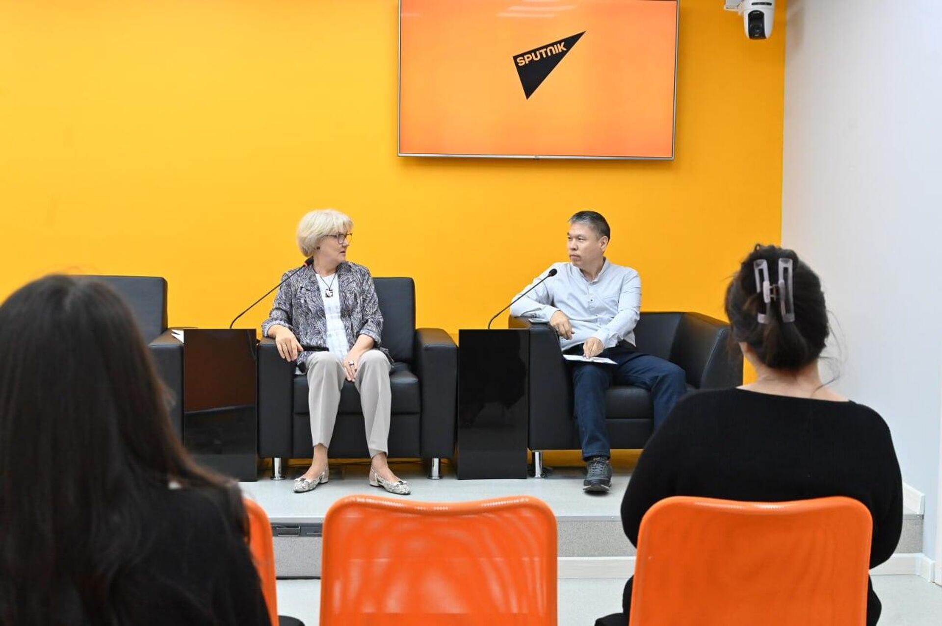 Как образование и культура сближают Казахстан и Россию? Прямой эфир пресс-конференции - Sputnik Казахстан, 1920, 22.08.2025