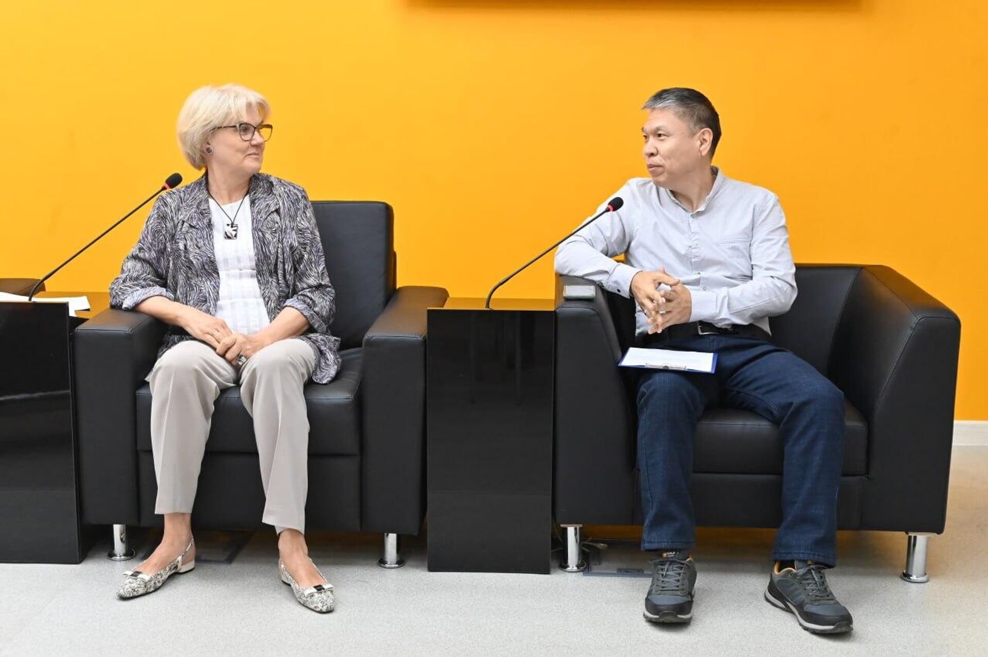 Как образование и культура сближают Казахстан и Россию? Прямой эфир пресс-конференции - Sputnik Казахстан, 1920, 22.08.2025