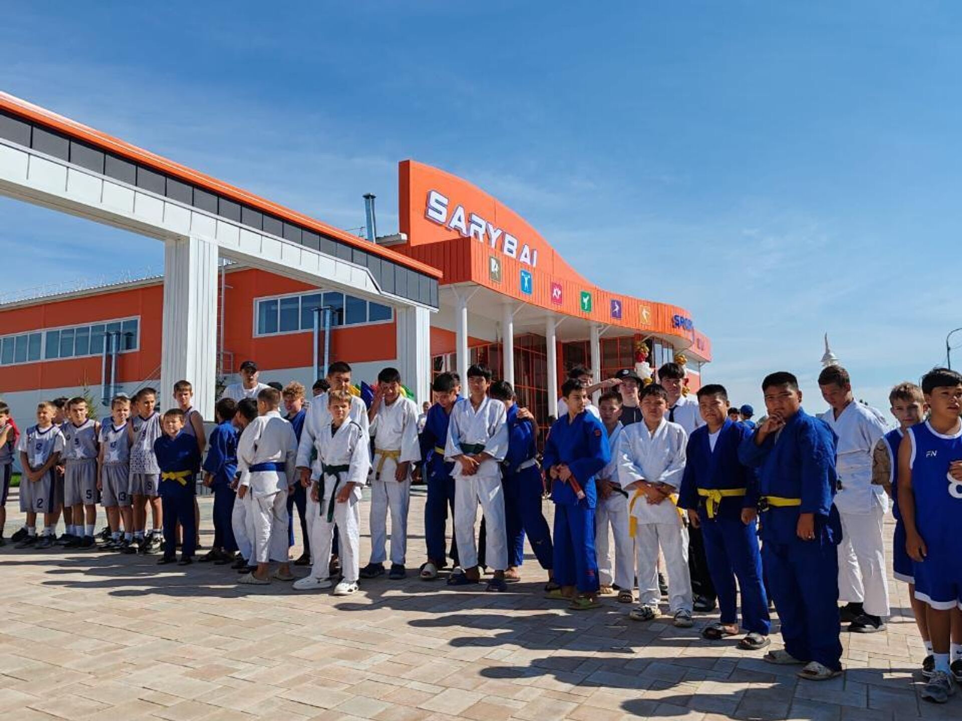 Қостанай облысында екі бірдей спорт кешені пайдалануға берілді - Sputnik Қазақстан, 1920, 24.08.2025