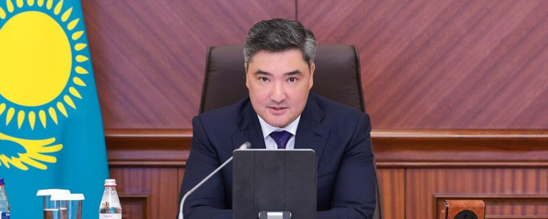 Премьер Казахстана Олжас Бектенов - Sputnik Казахстан, 1920, 02.02.2026