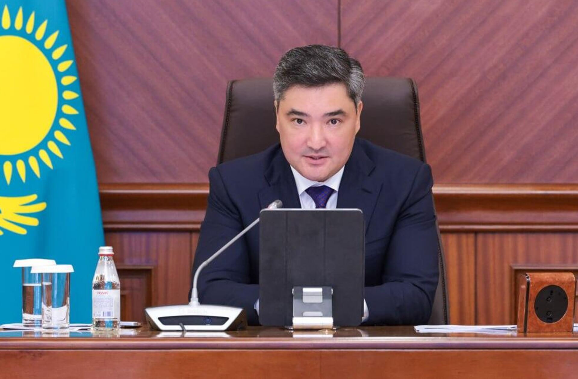 Премьер Казахстана Олжас Бектенов - Sputnik Казахстан, 1920, 27.08.2025