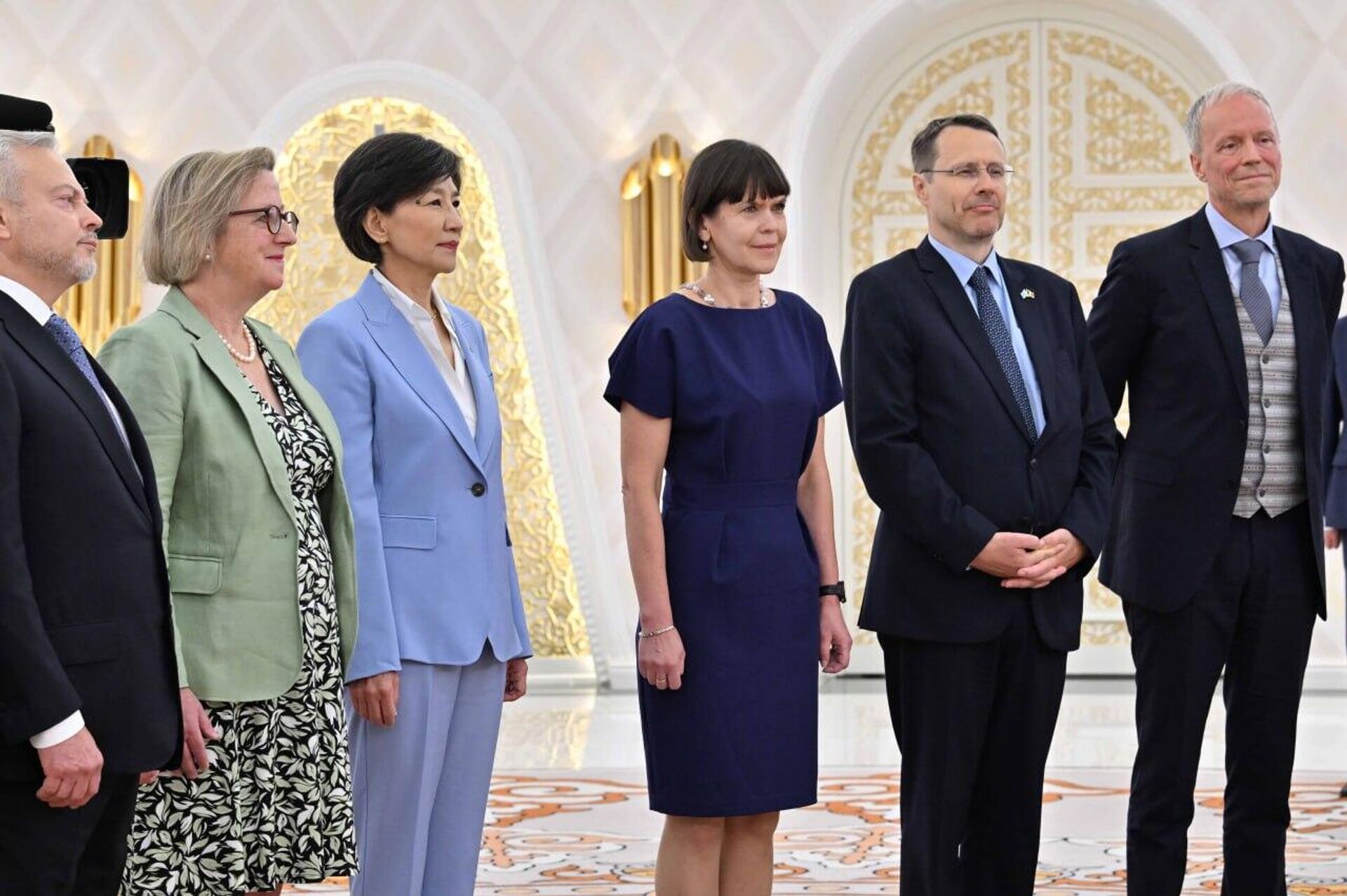 Касым-Жомарт Токаев принял верительные грамоты послов ряда государств - Sputnik Казахстан, 1920, 28.08.2025