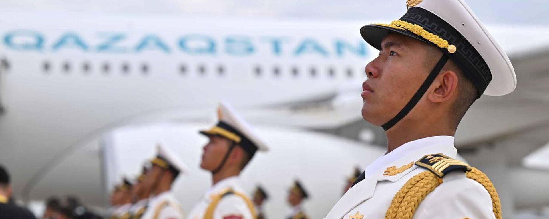 Токаев прибыл в Тяньцзинь для участия в саммите ШОС Токаев прибыл в Тяньцзинь для участия в саммите ШОС - Sputnik Казахстан, 1920, 30.08.2025