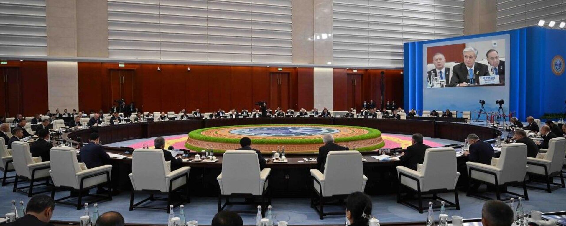 Касым-Жомарт Токаев выступил на саммите ШОС - Sputnik Қазақстан, 1920, 01.09.2025