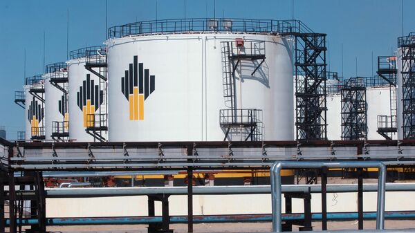 База горюче-смазочных материалов ОАО НК Роснефть  - Sputnik Казахстан