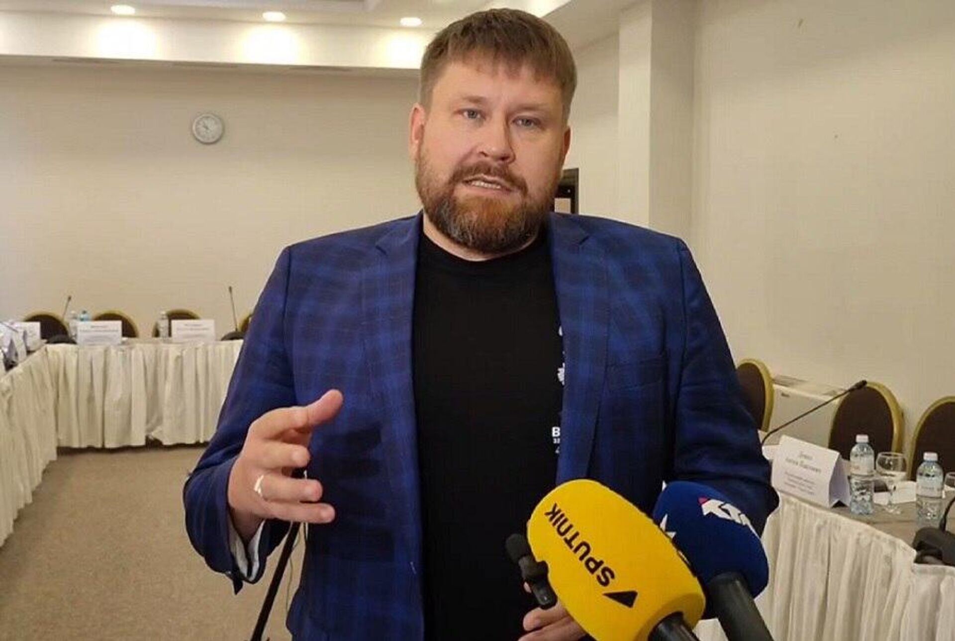 Председатель Совета Ассоциации производителей строительных материалов, оборудования и сырья ЕАЭС Алексей Горохов - Sputnik Казахстан, 1920, 04.09.2025