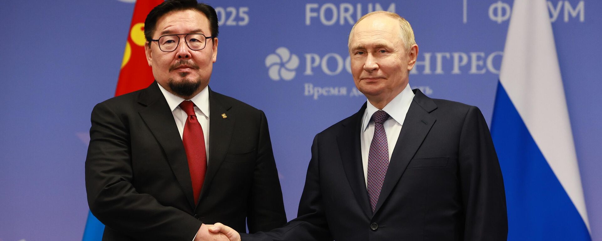 Рабочая поездка президента Владимира Путина во Владивосток - Sputnik Қазақстан, 1920, 04.09.2025