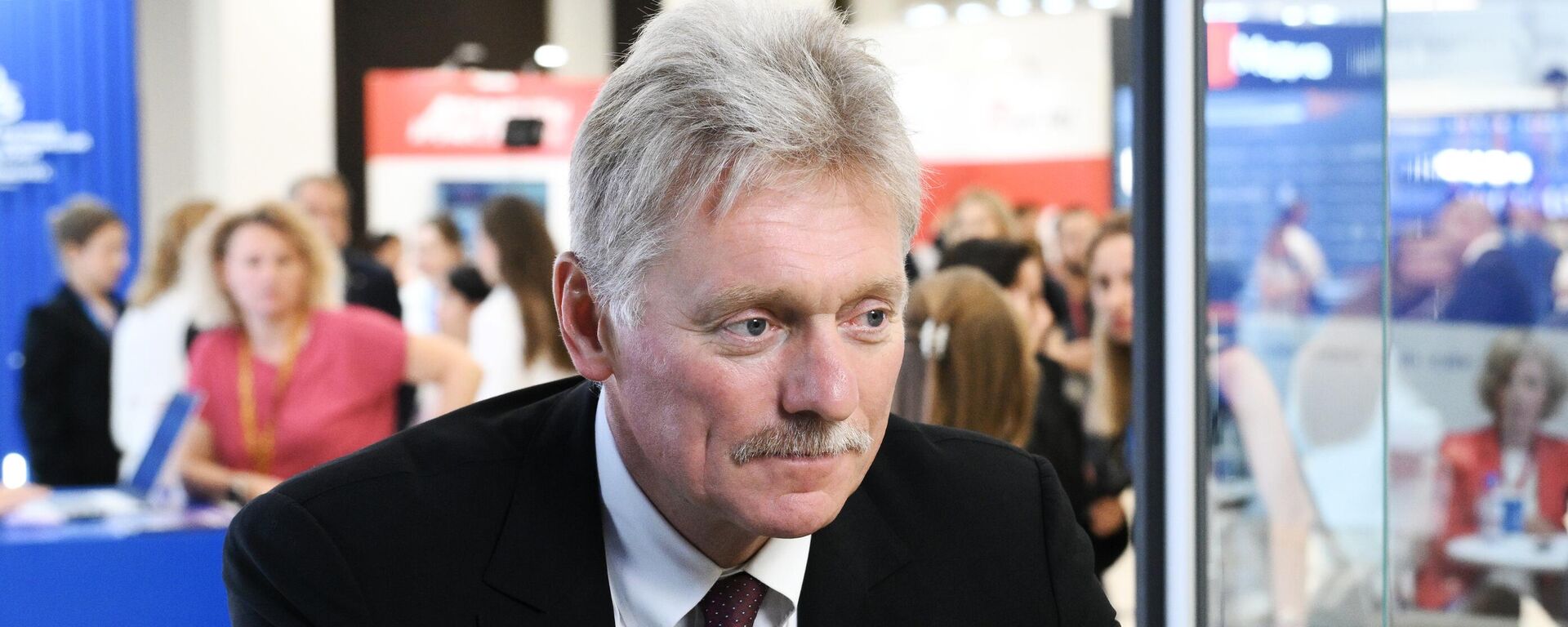 Пресс-секретарь президента РФ Дмитрий Песков на ВЭФ-2025 - Sputnik Казахстан, 1920, 25.11.2025