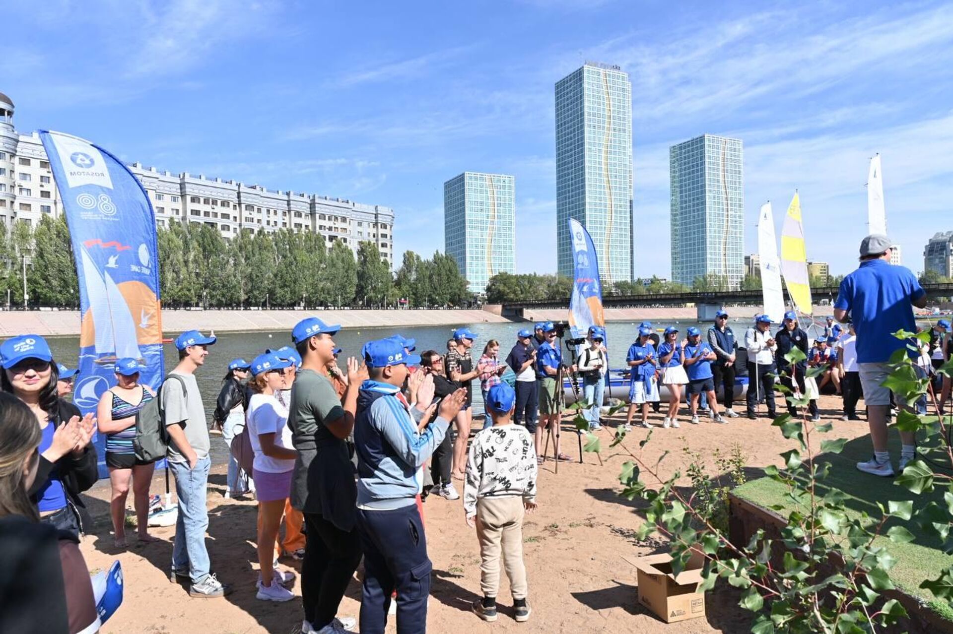 День Экстрабилити международного инклюзивного парусного фестиваля Паруса духа в Астане День Экстрабилити международного инклюзивного парусного фестиваля Паруса духа в Астане - Sputnik Казахстан, 1920, 06.09.2025