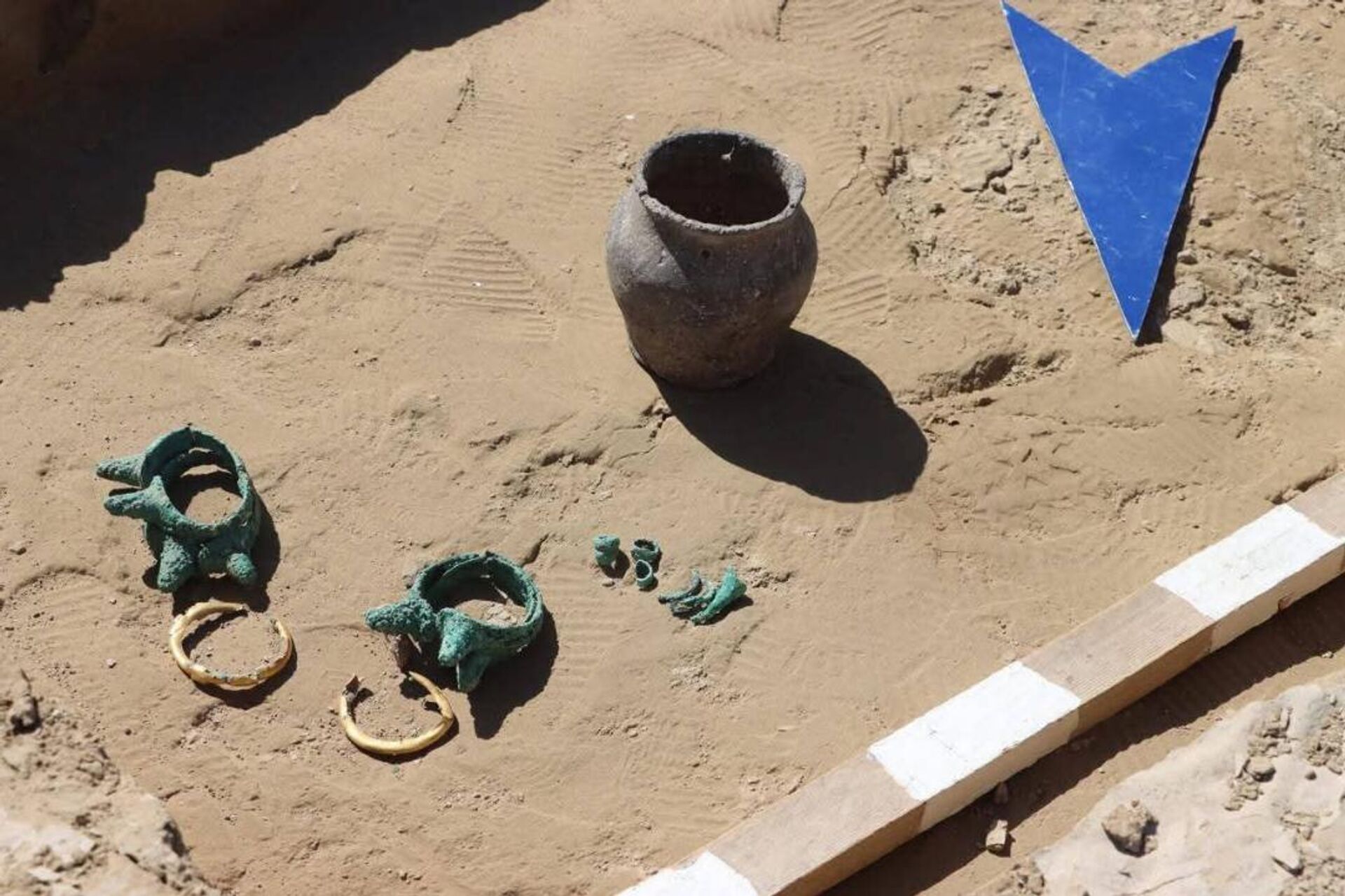 Древние артефакты обнаружили в Туркестанской области - Sputnik Казахстан, 1920, 06.09.2025