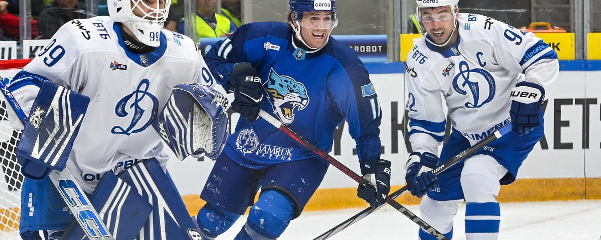 Фрагмент матча Барыс - Динамо (Москва) - Sputnik Казахстан, 1920, 15.09.2025