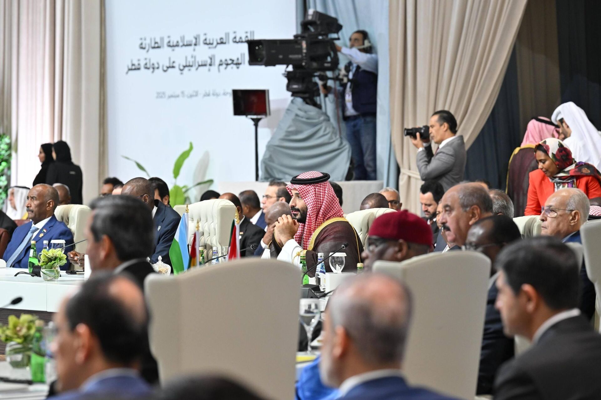 Председатель мажилиса Ерлан Кошанов принял участие в чрезвычайном Арабо-Исламском саммите в Дохе - Sputnik Казахстан, 1920, 16.09.2025