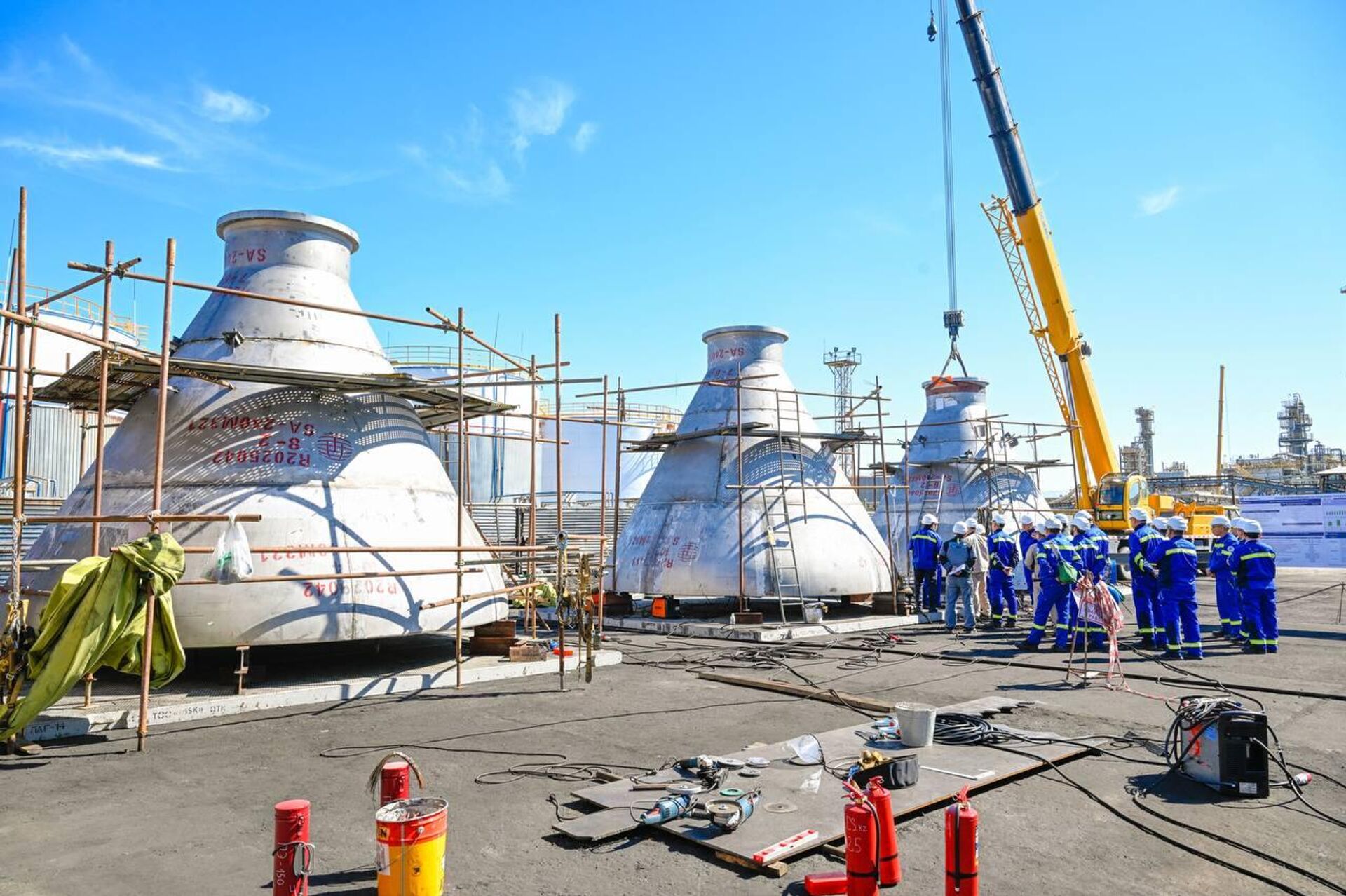 Асхат Хасенов проинспектировал готовность АНПЗ к планово-предупредительным работам Асхат Хасенов проинспектировал готовность АНПЗ к планово-предупредительным работам - Sputnik Казахстан, 1920, 16.09.2025