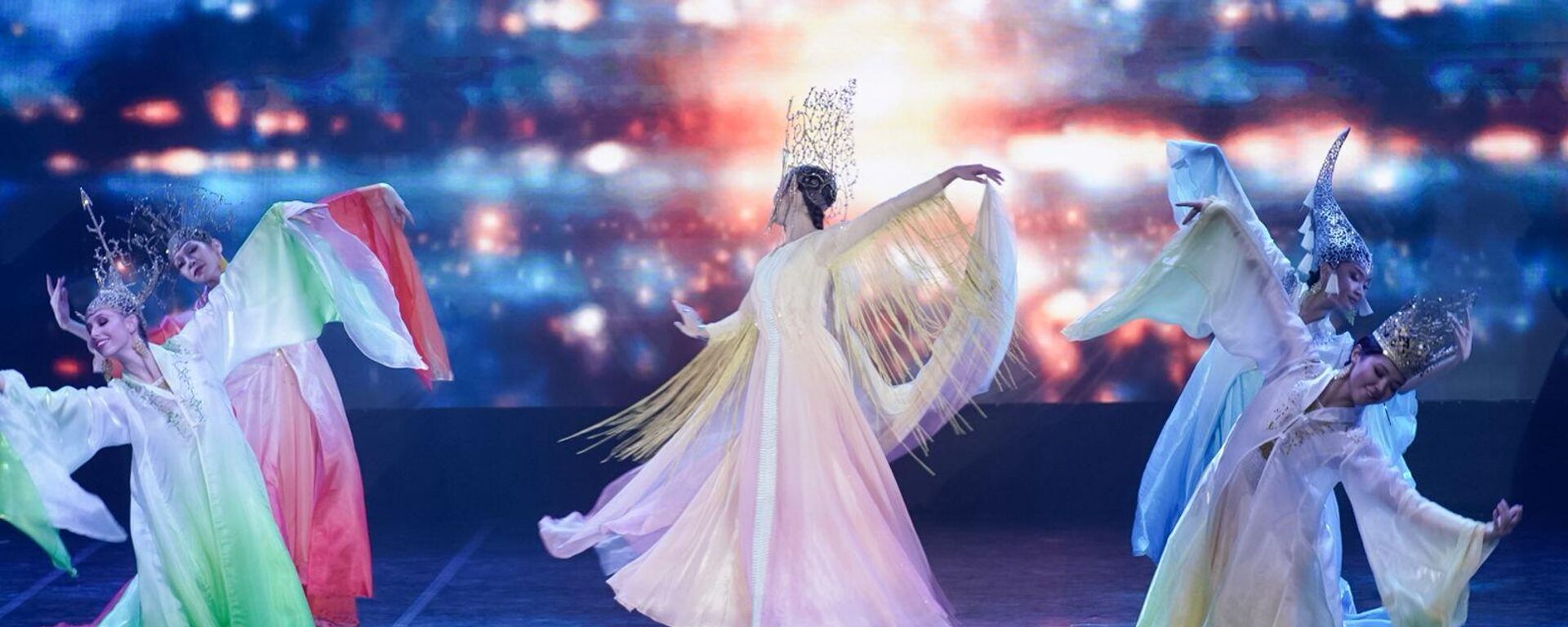 На сцене Костанайской областной филармонии состоялись гастроли столичного театра Астана Балет - Sputnik Казахстан, 1920, 16.09.2025