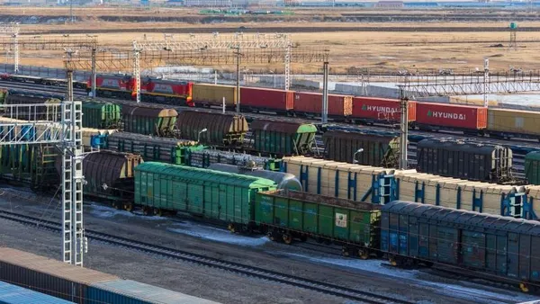 РЖД на 20% увеличила экспортные перевозки в направлении Казахстана в январе-апреле 2026