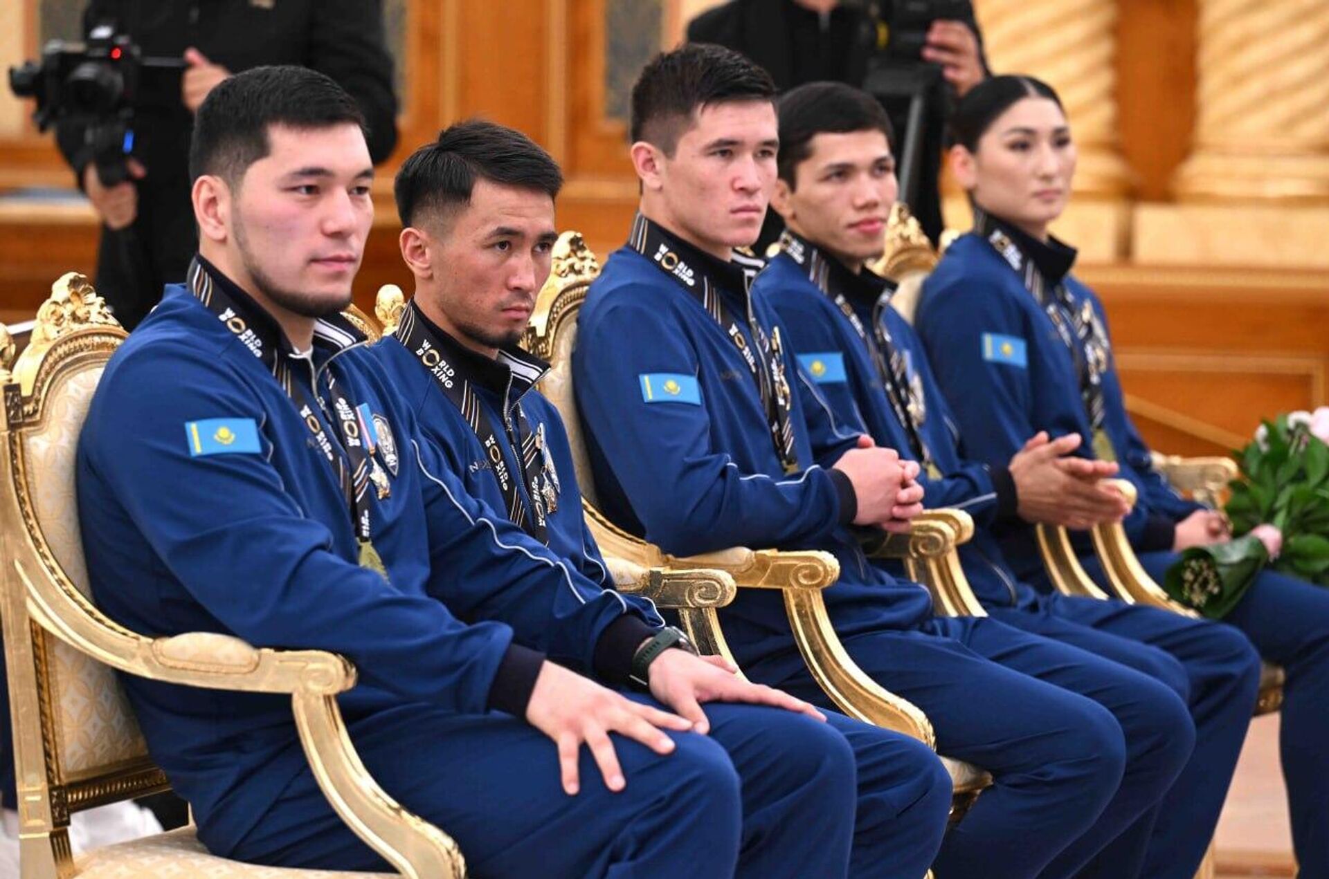 Тоқаев бокстан әлем чемпионатының жеңімпаздары мен жүлдегерлерін марапаттады - Sputnik Қазақстан, 1920, 18.09.2025