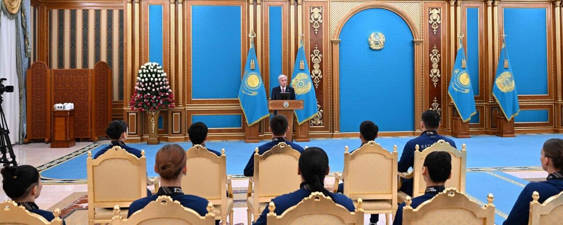  Касым-Жомарт Токаев принял участие в церемонии награждения победителей и призеров Чемпионата мира по боксу - Sputnik Казахстан, 1920, 18.09.2025