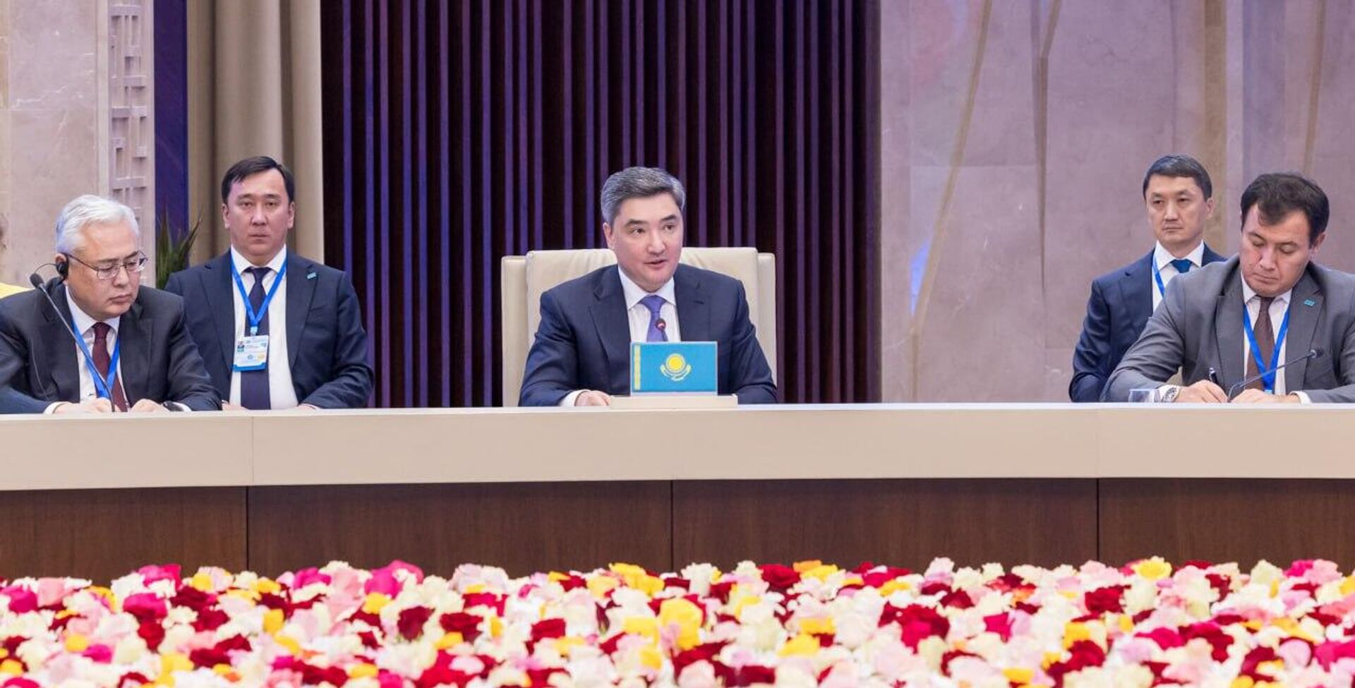 Олжас Бектенов на встрече глав правительств Организации тюркских государств в Бишкеке - Sputnik Казахстан, 1920, 19.09.2025