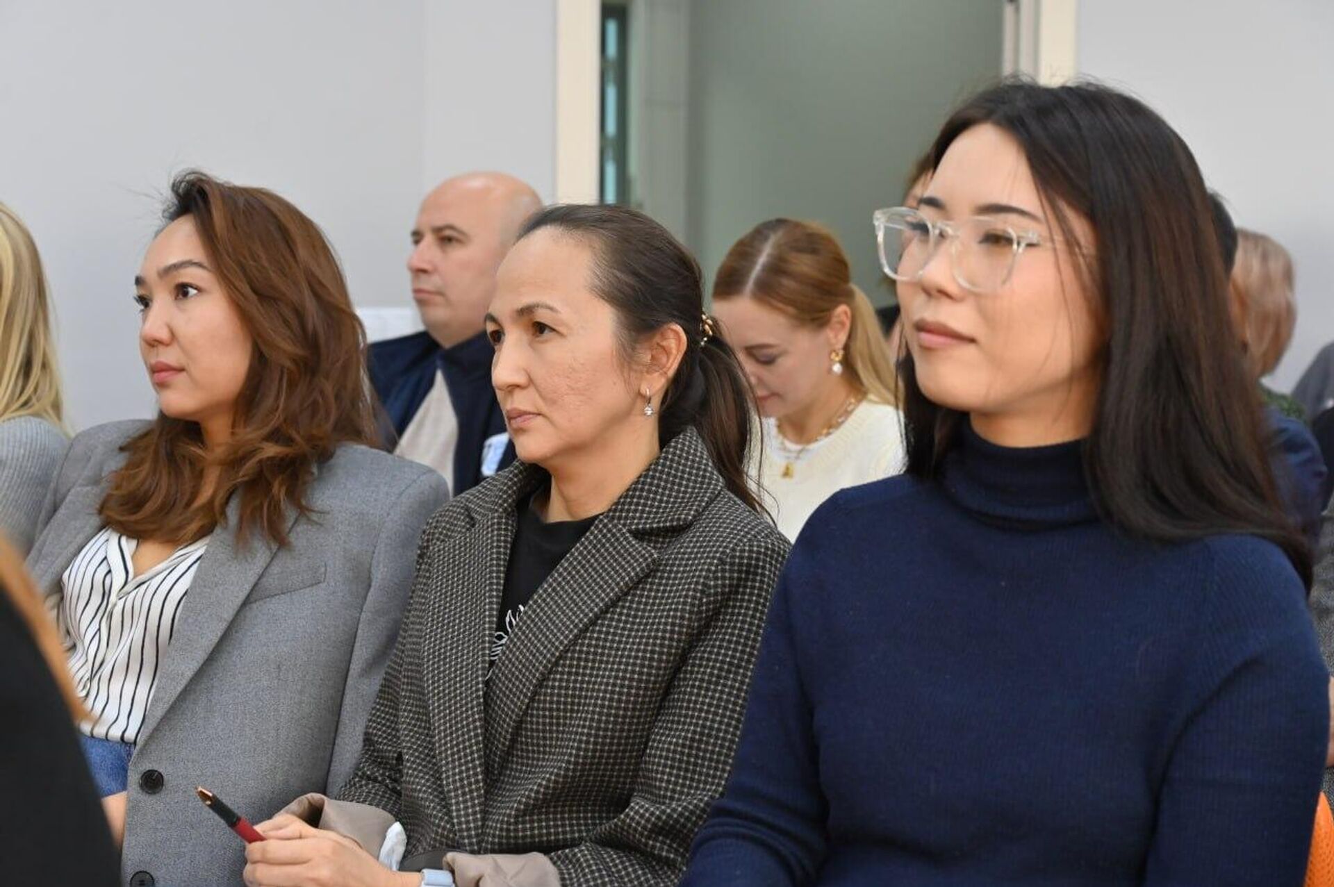 Модуль SputnikPro на тему: Свайп-революция: как СМИ удержать аудиторию в эпоху 5 секундного фокуса.
Спикер Маргарита Некрасова, директор дирекции Радио Sputnik - Sputnik Казахстан, 1920, 19.09.2025