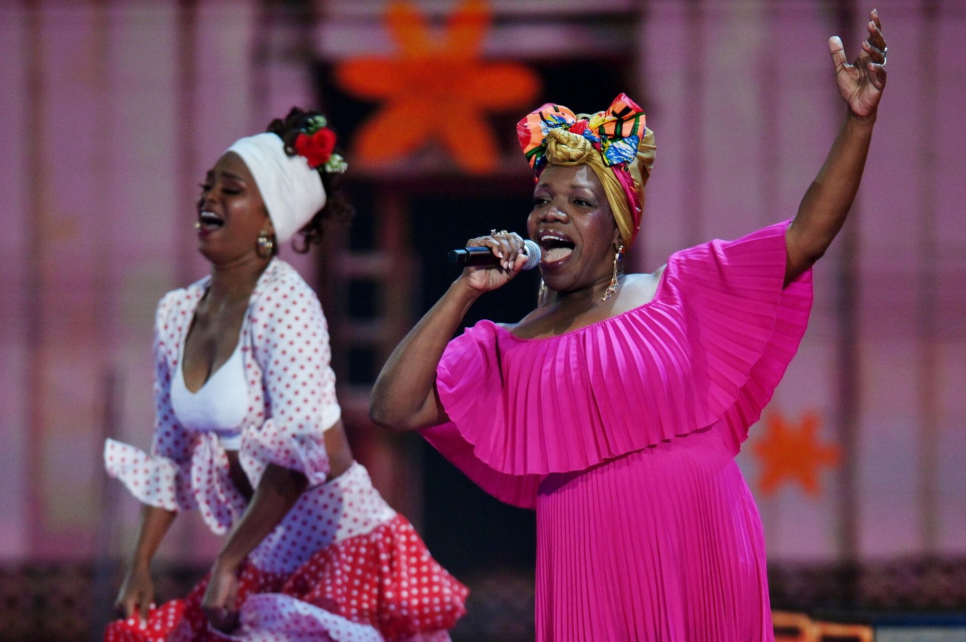 Певица Сулема Иглесиас Саласар из Кубы  выступает на международном музыкальном конкурсе Интервидение  - Sputnik Казахстан, 1920, 20.09.2025