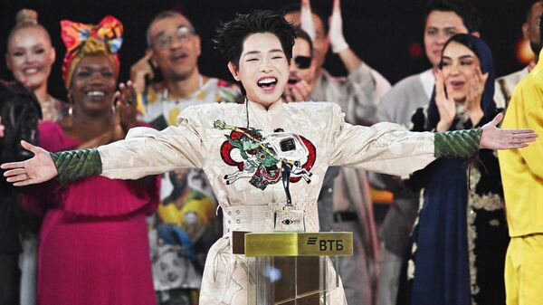 Дык Фук (Вьетнам) - Интервидение ән байқауының жеңімпазы - Sputnik Қазақстан