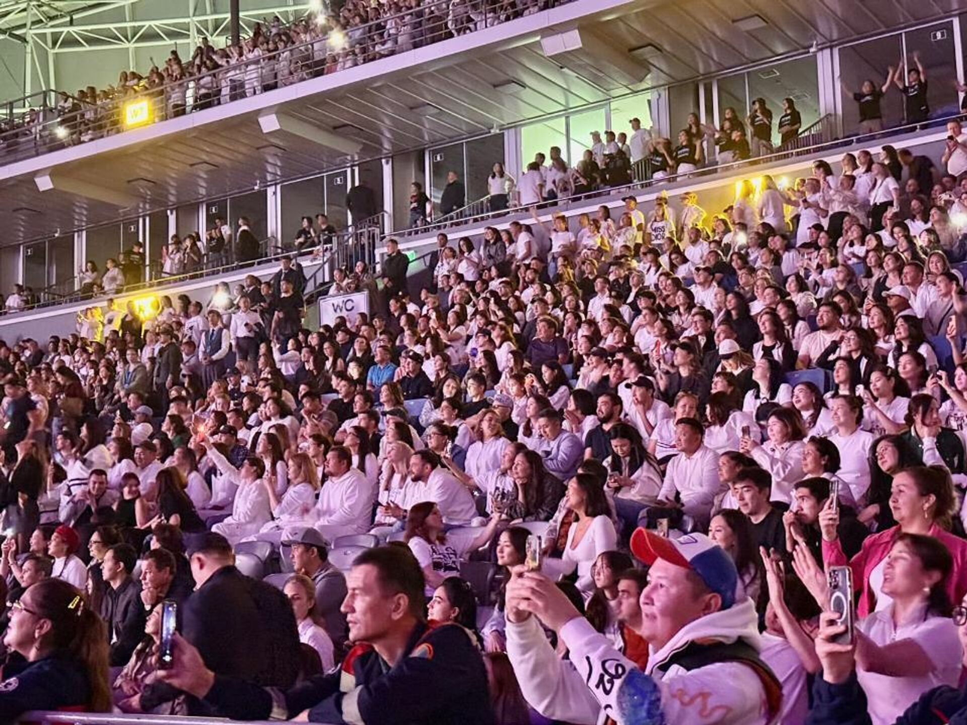 Концерт группы Backstreet Boys в Астане - Sputnik Қазақстан, 1920, 22.09.2025