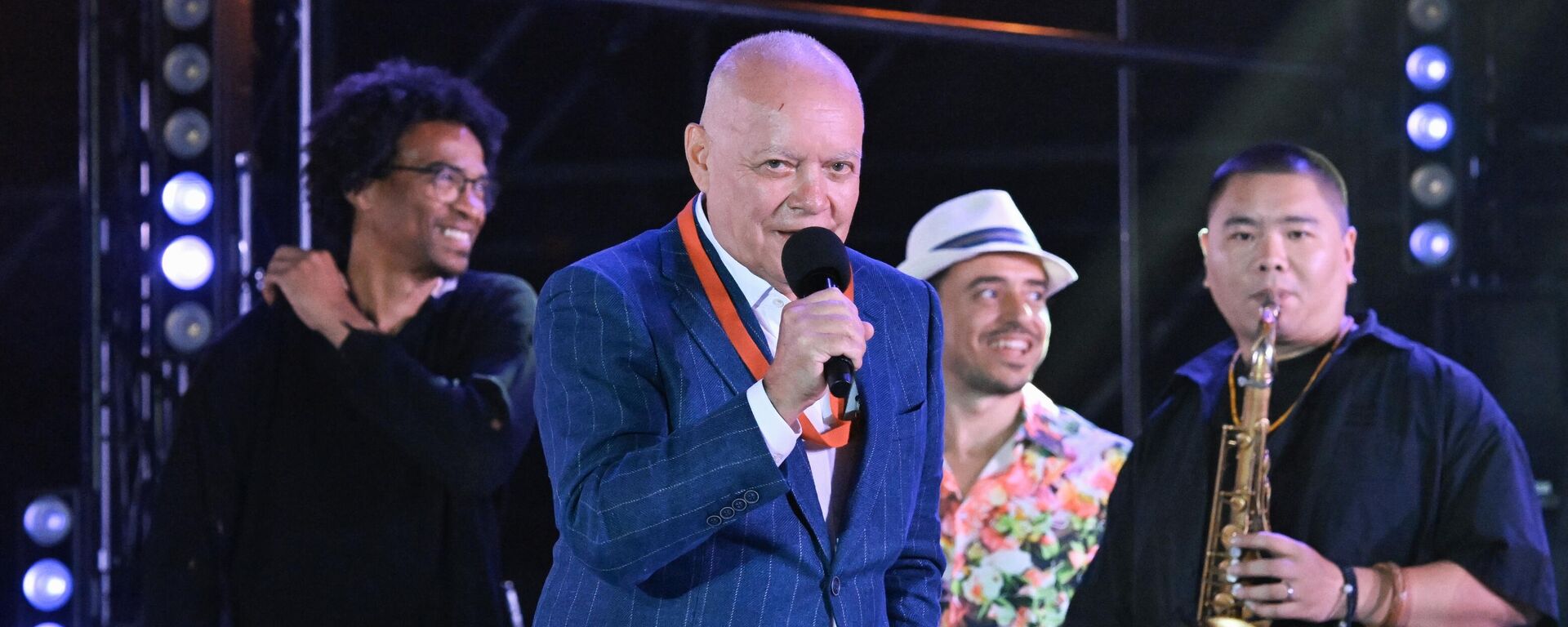 Генеральный директор медиагруппы Россия сегодня Дмитрий Киселёв на II Международном джазовом фестивале Геленджик-молодое - Sputnik Казахстан, 1920, 24.09.2025