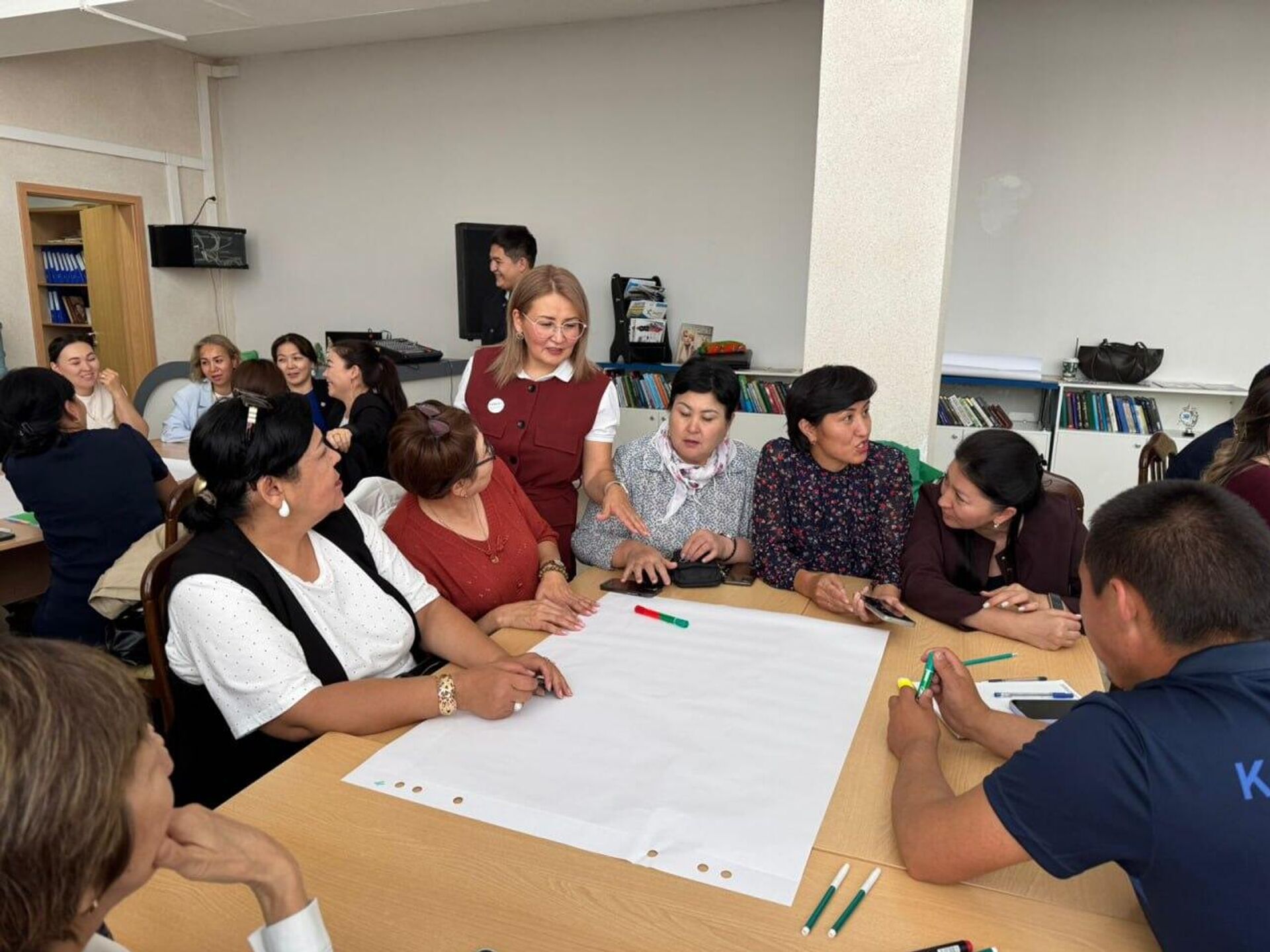 В Астане прошёл семинар для преподавателей колледжей по обучению студентов с особыми образовательными потребностями - Sputnik Казахстан, 1920, 26.09.2025