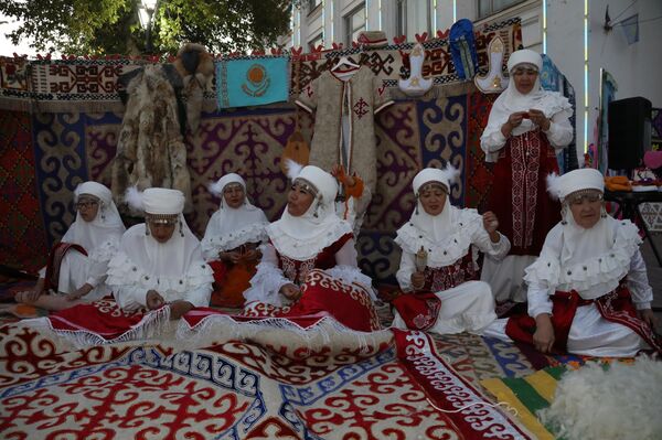 VIII Городской фестиваль Дружба народов! в Байконуре - Sputnik Казахстан