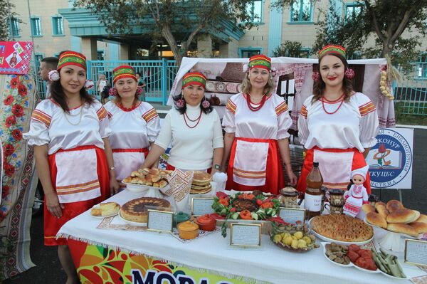 VIII Городской фестиваль Дружба народов! в Байконуре - Sputnik Казахстан